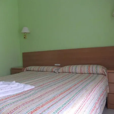 Guest house Pensio L'estada