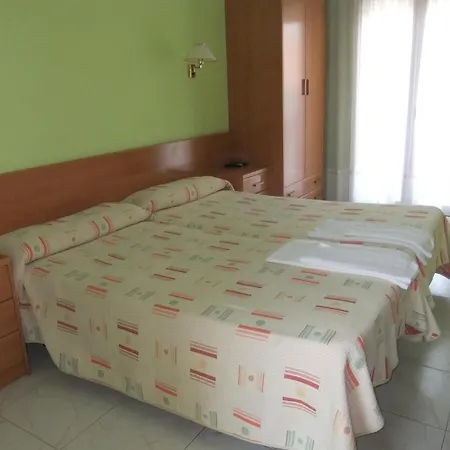 Pensio L'estada Guest house Sant Joan les Fonts